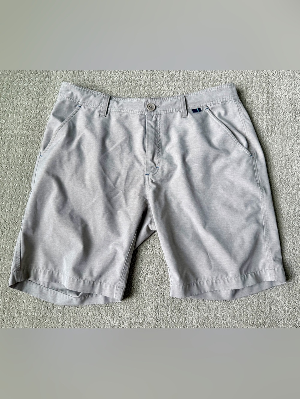Men's Light Gray Flat-Front Casual Shorts